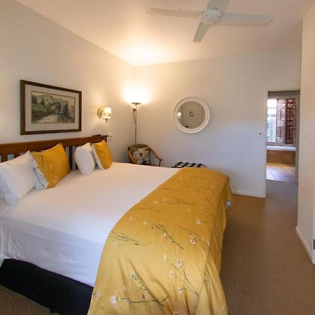 Tuscan Retreat Bed & Breakfast - Adults Only Bed & Breakfast Papamoa Bagian luar foto