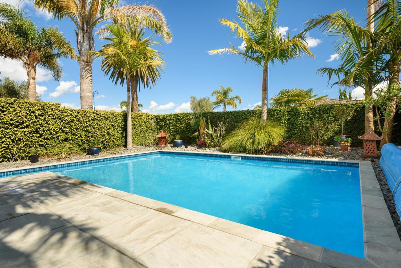 Tuscan Retreat Bed & Breakfast - Adults Only Bed & Breakfast Papamoa Bagian luar foto